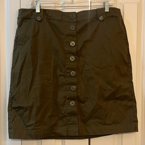 Talbots Dresses & Skirts - Talbots Green Skirt with Nautical Buttons size 14